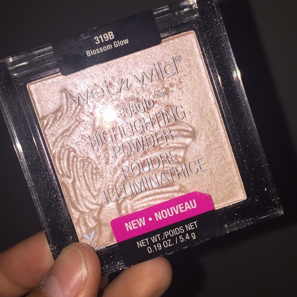 Wet n Wild Megaglo Highlighter Blossom Glow 🌸